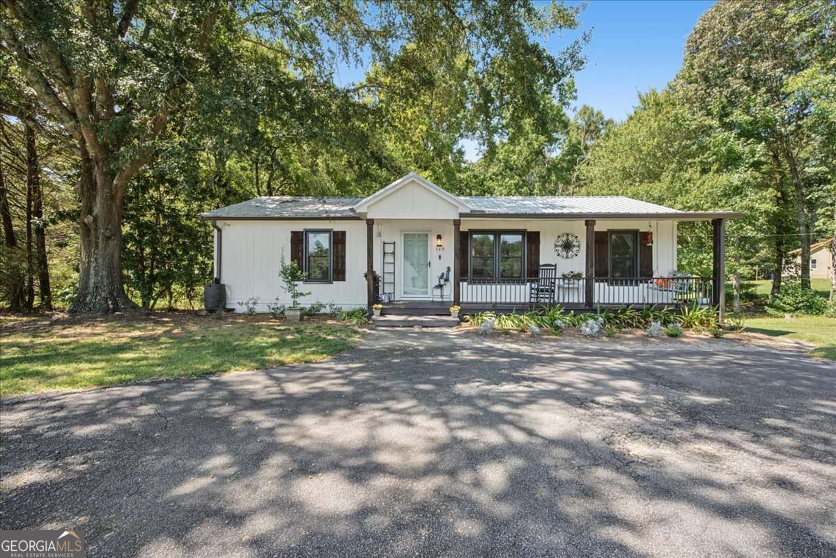 149 Holder Road Property Photo 2