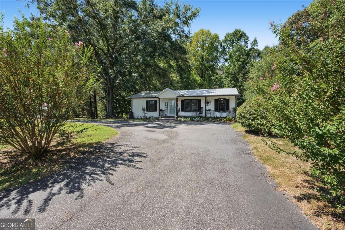 149 Holder Road Property Photo 3