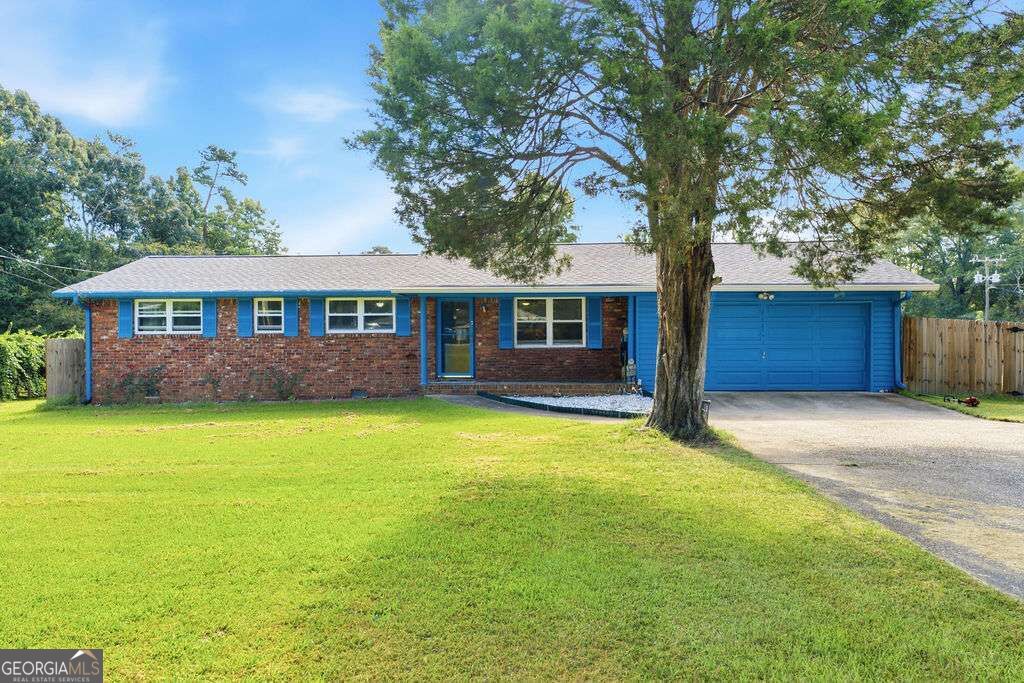 3842 Highway 5 Property Photo 1