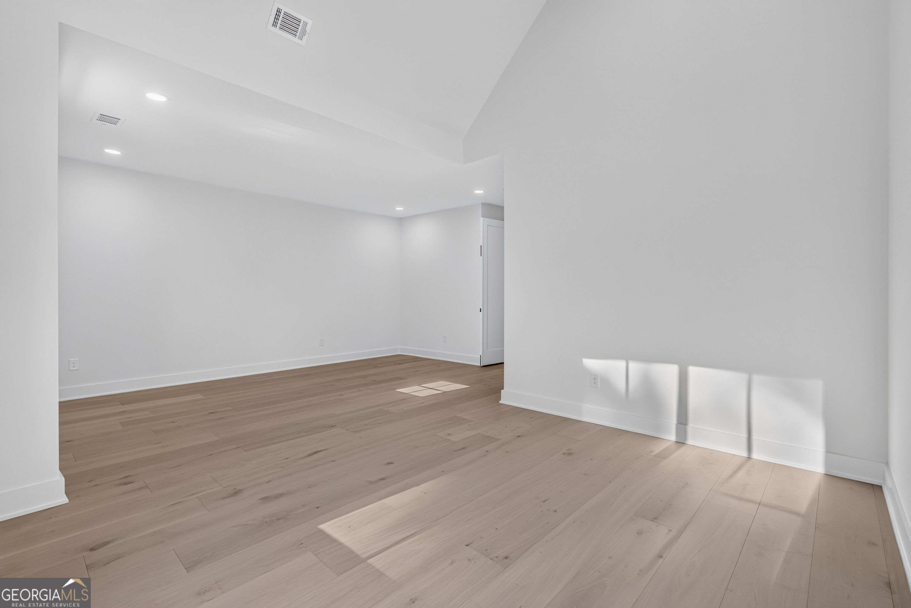 125 Manger Avenue W Property Photo 53
