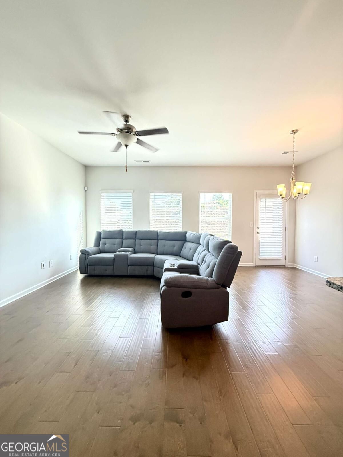 7149 Gladstone Circle Property Photo 8
