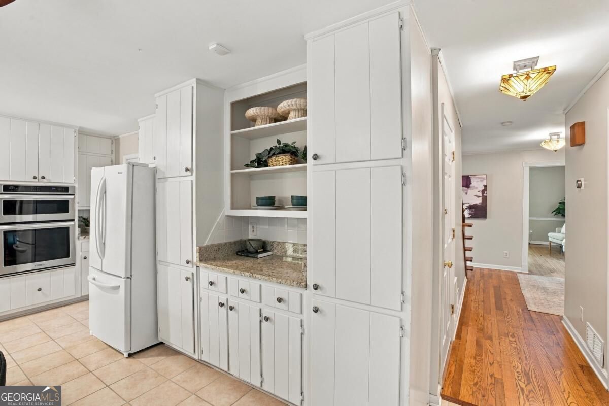 4086 Howell Ferry Road Property Photo 18