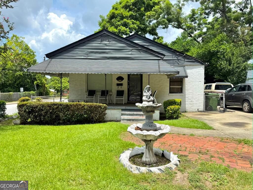 3001 9th Street Property Photo 2