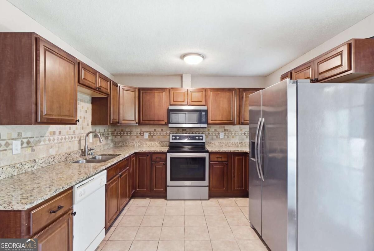 104 Twin Oaks Drive Property Photo 10