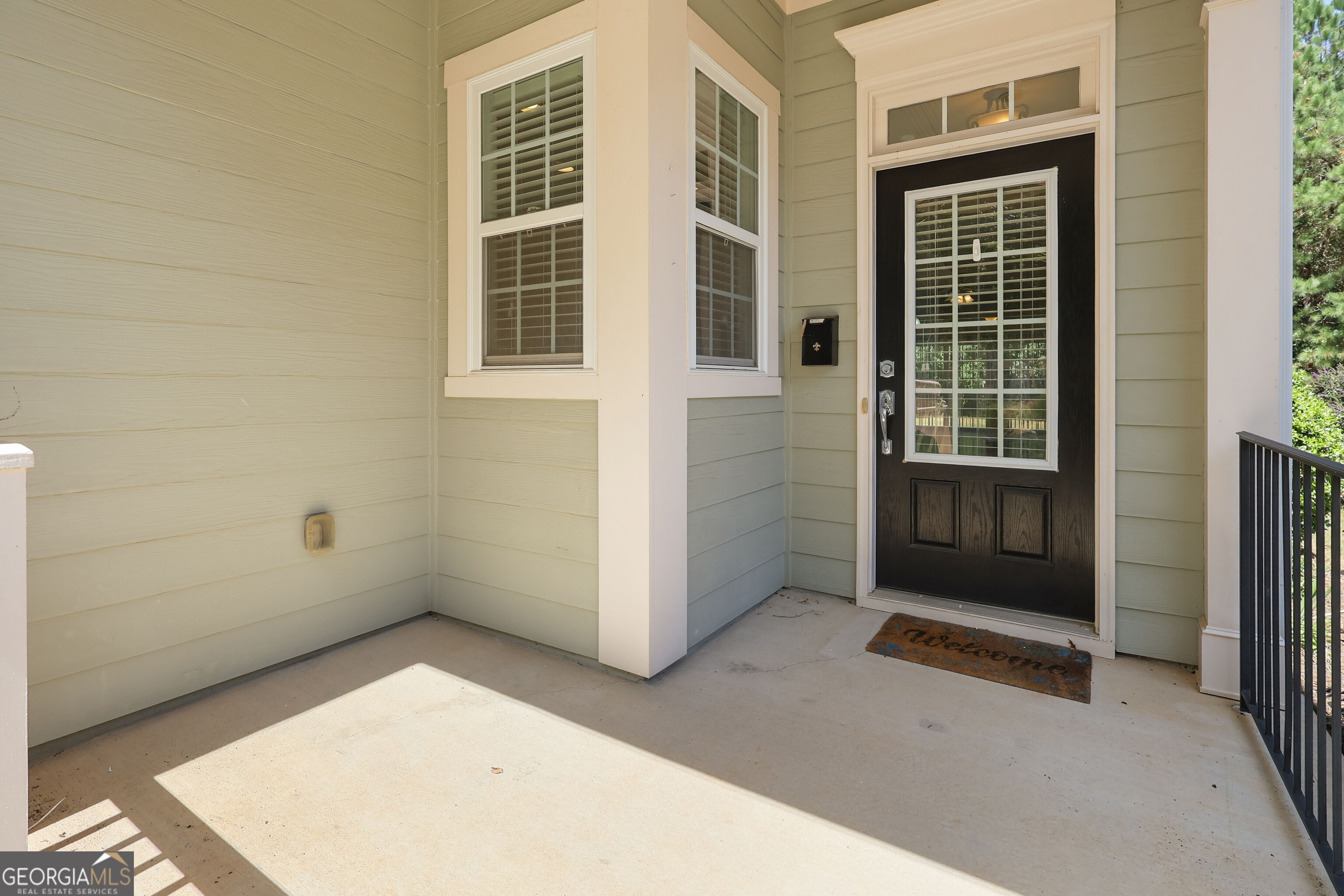 127 Begonia Court Property Photo 3