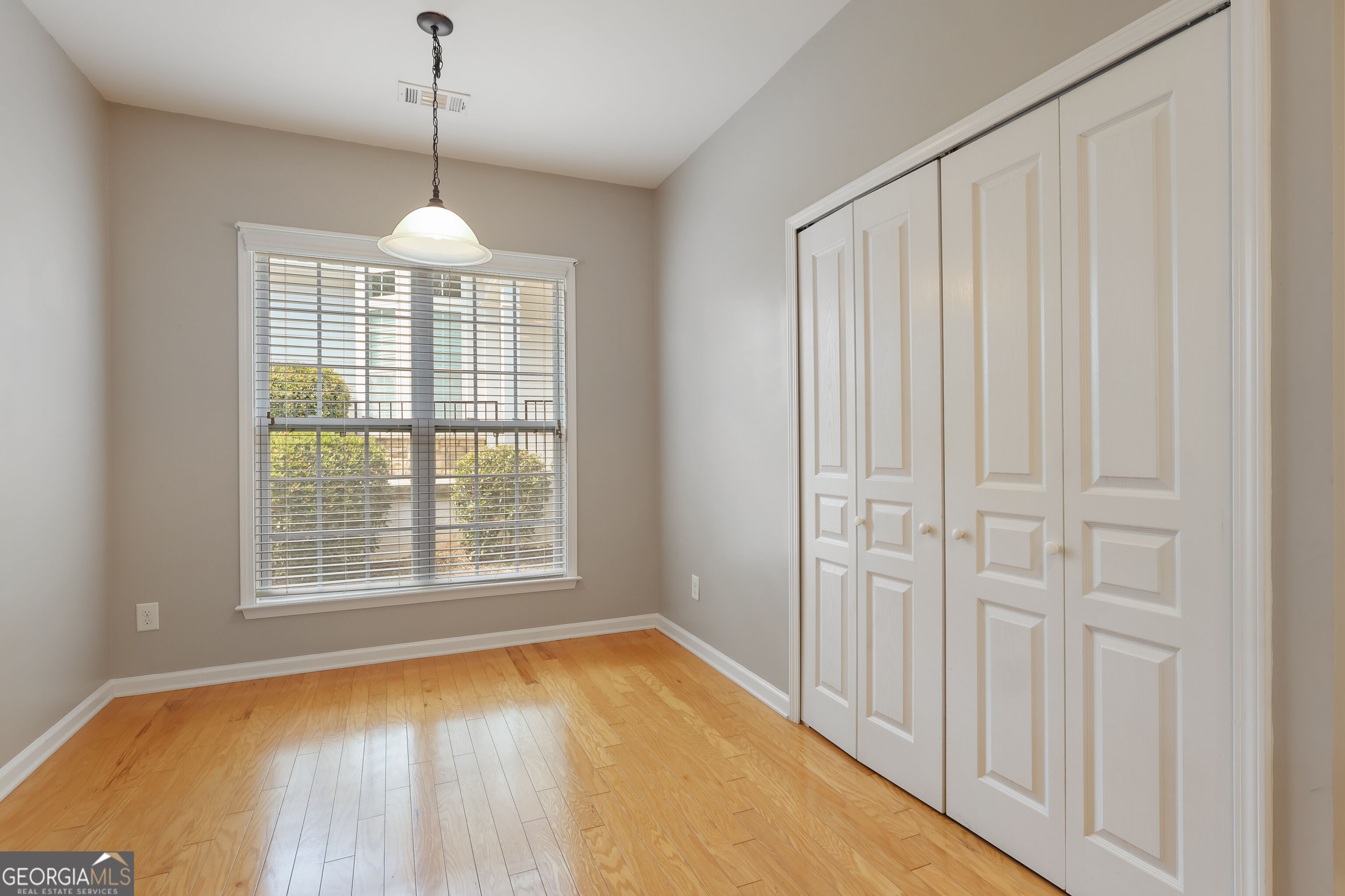 127 Begonia Court Property Photo 13