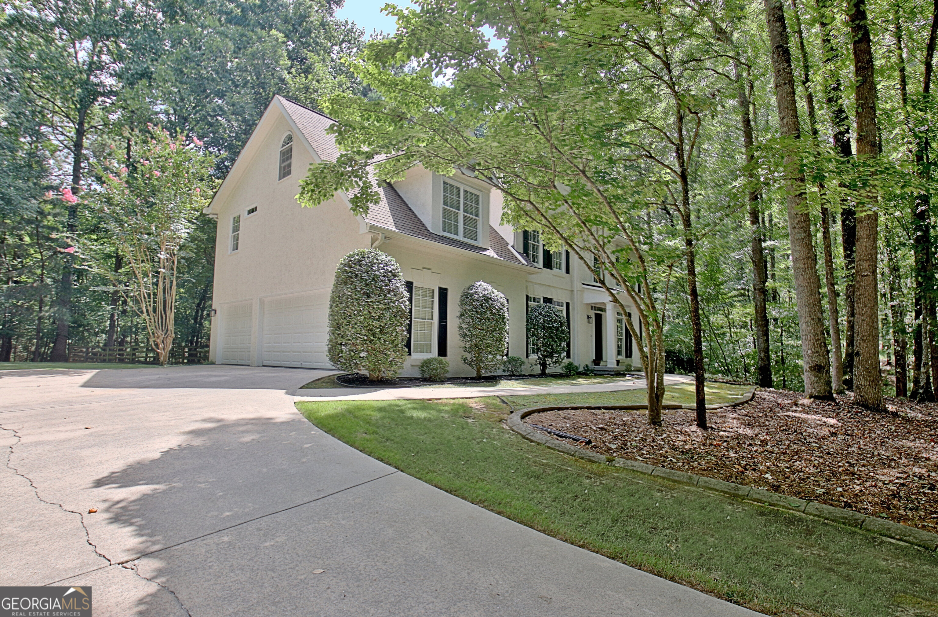 255 Inverness Shores Drive Property Photo 4