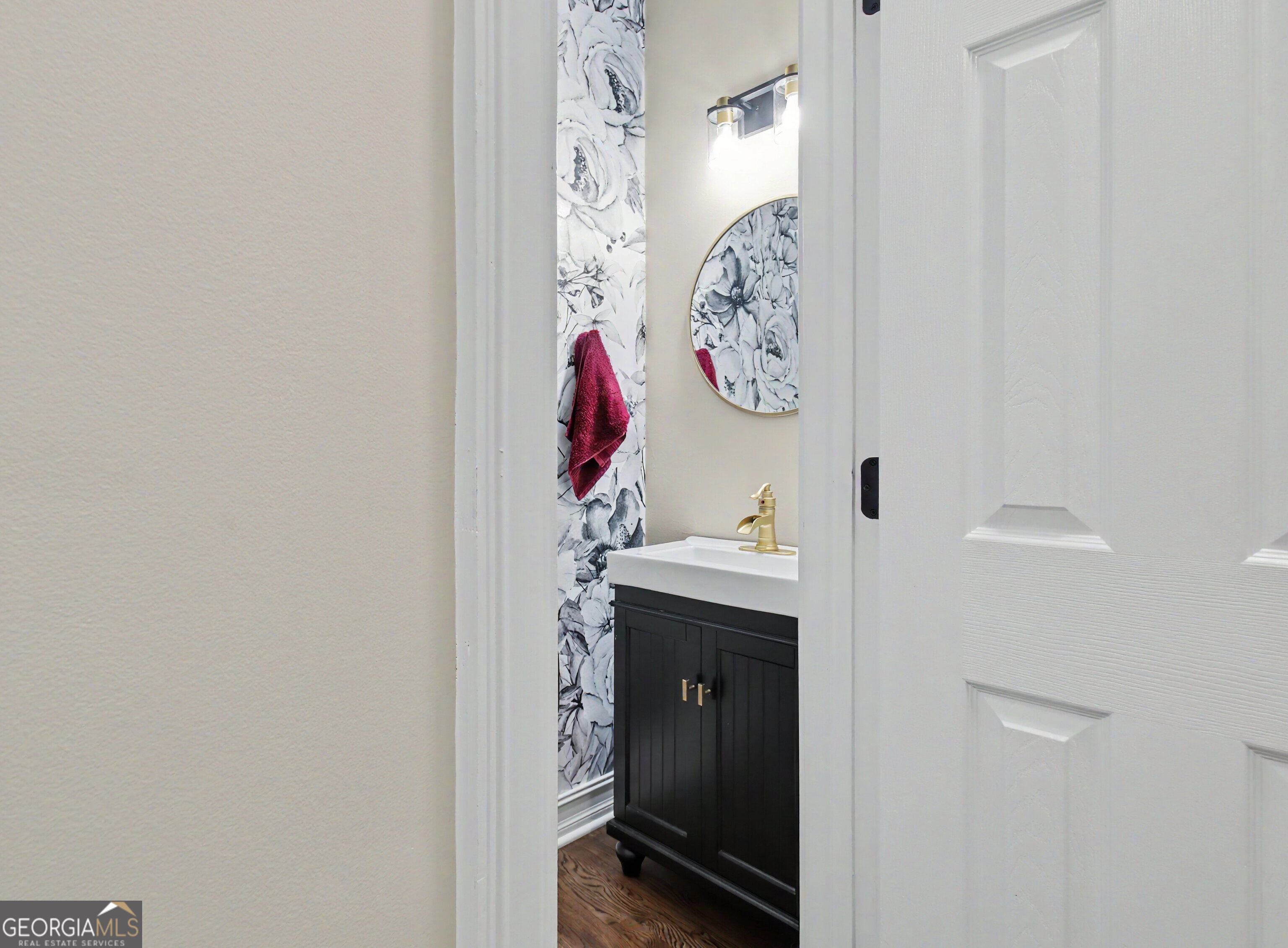 255 Inverness Shores Drive Property Photo 44