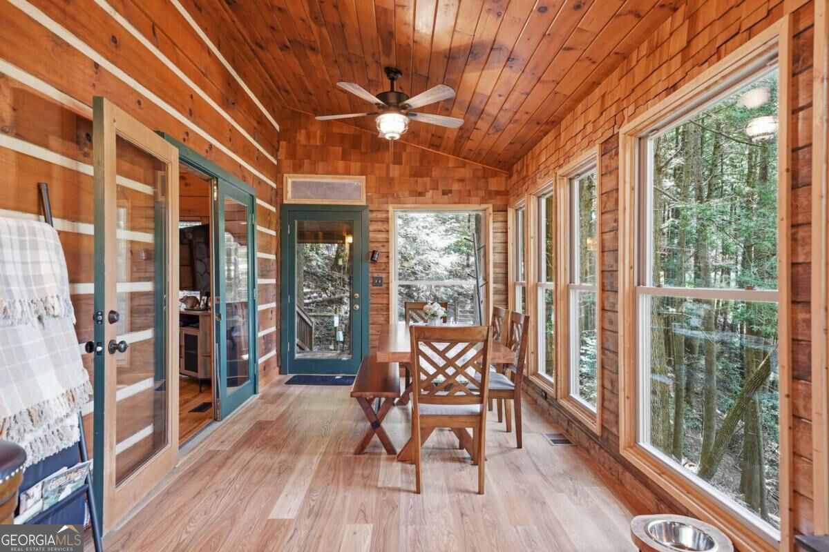 488 Whispering Pine Lane # 9 Property Photo 6