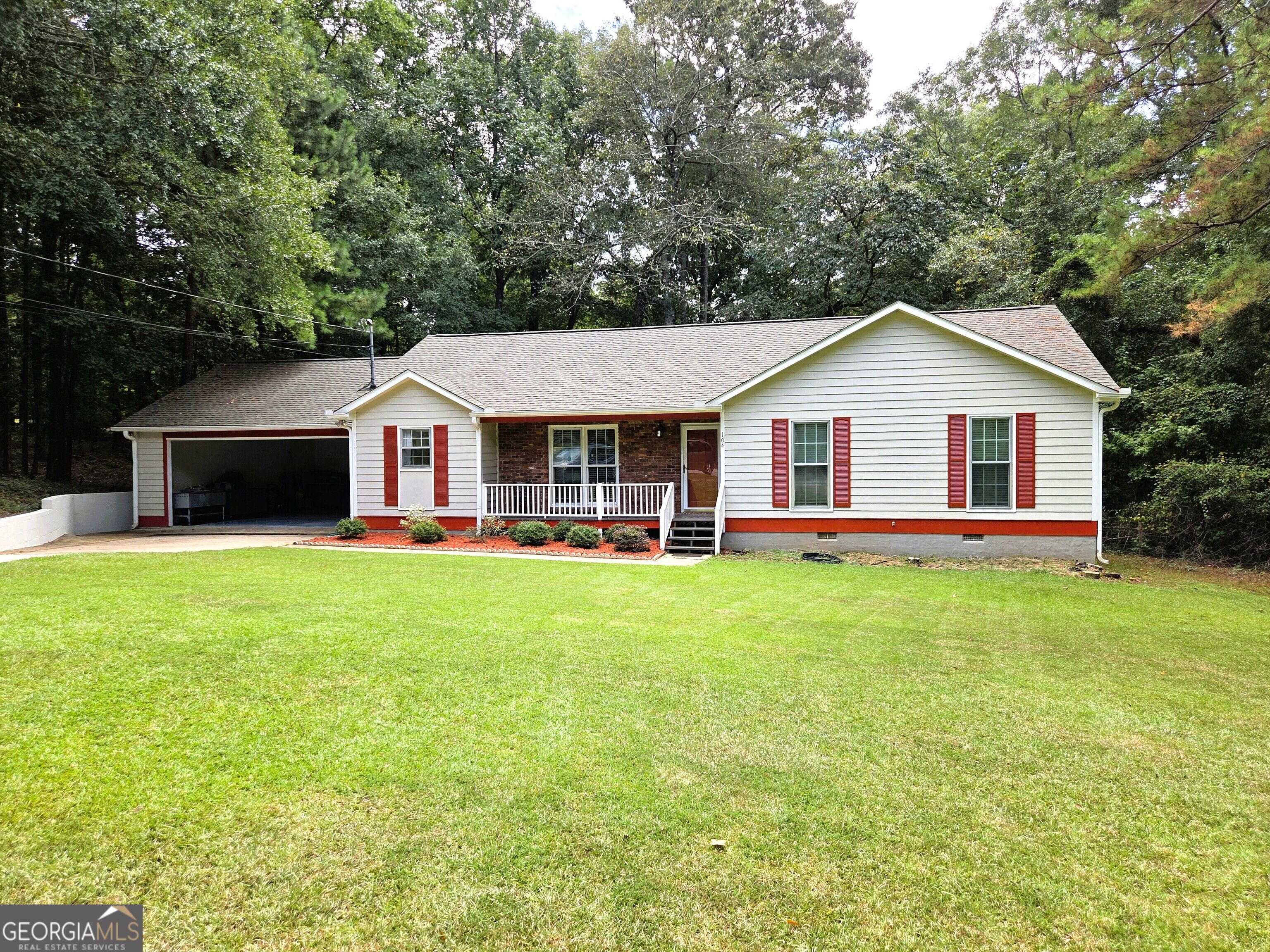 104 Cedar Creek Court Property Photo 1