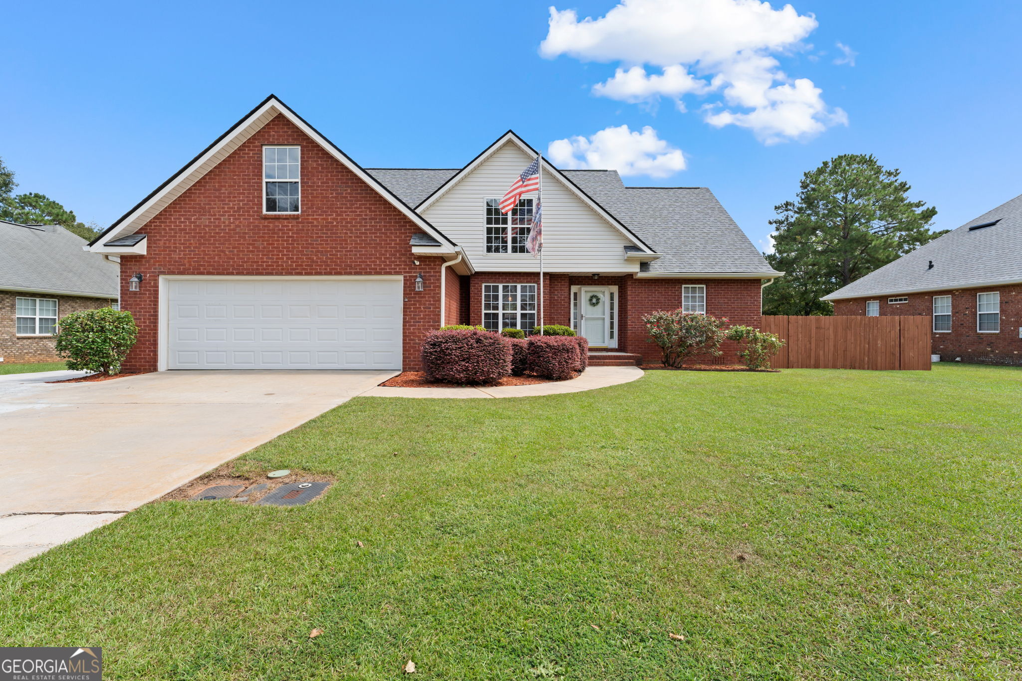 318 Christopher Luke Circle Property Photo 1