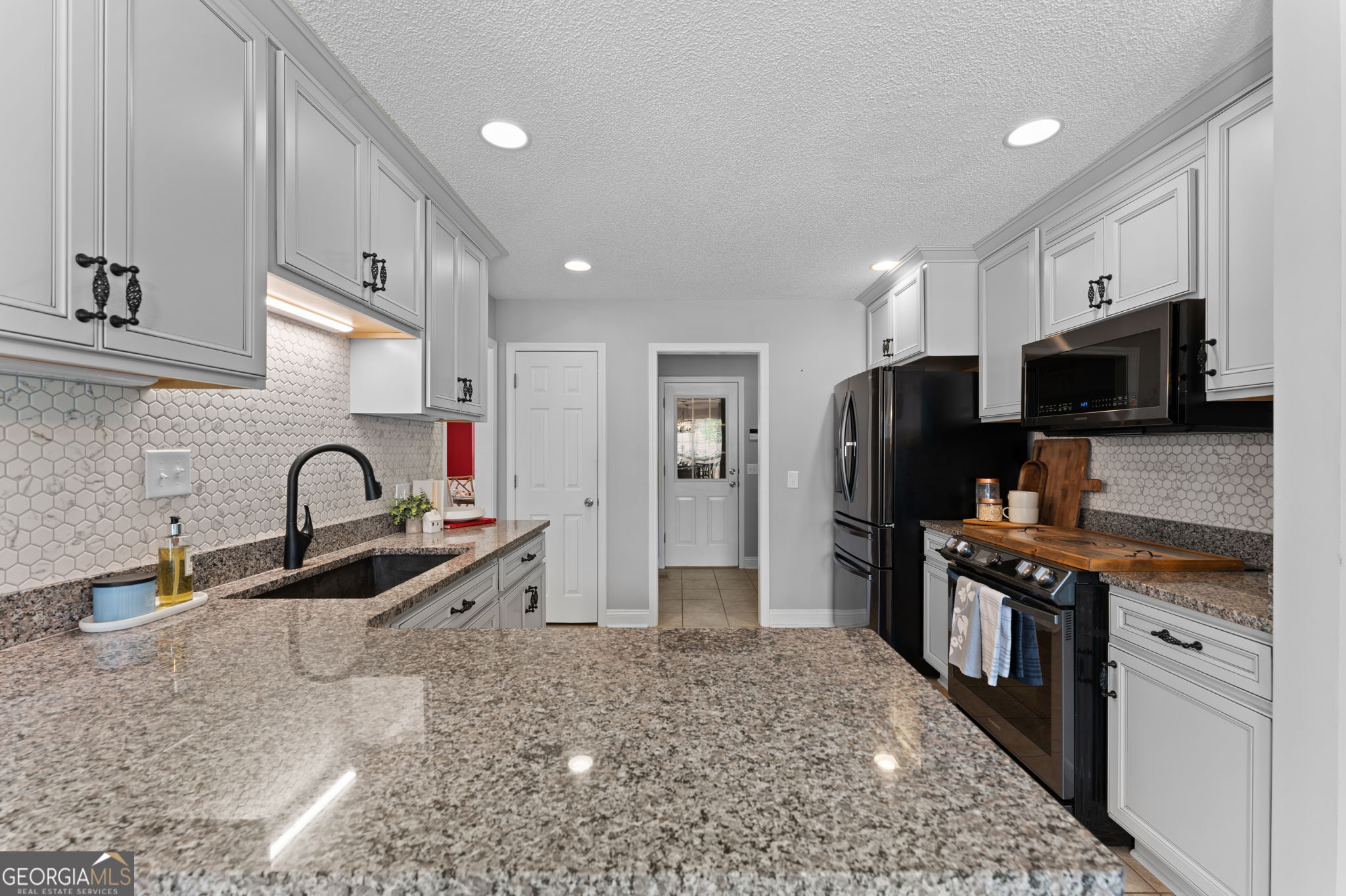 318 Christopher Luke Circle Property Photo 16