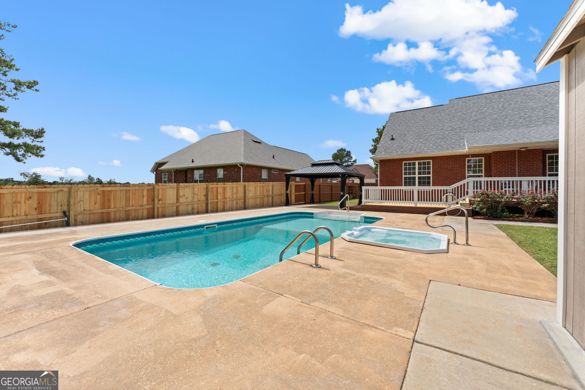 318 Christopher Luke Circle Property Photo 55