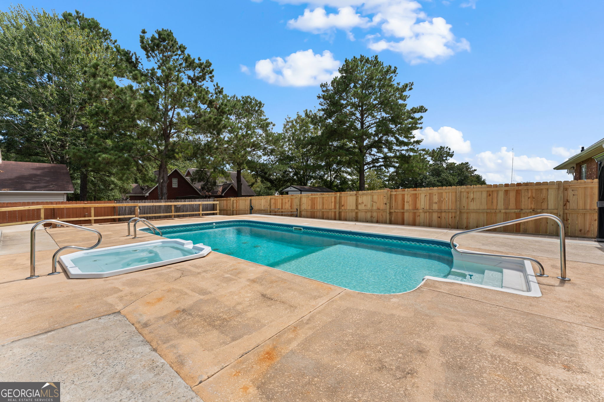 318 Christopher Luke Circle Property Photo 56