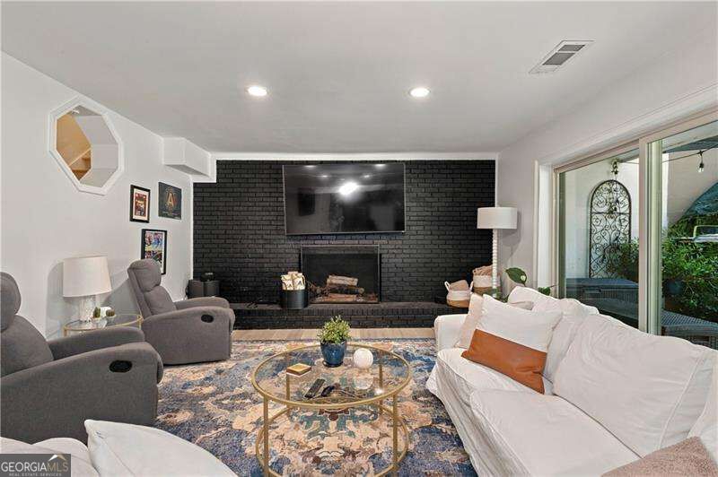 8180 Innsbruck Drive Property Photo 36