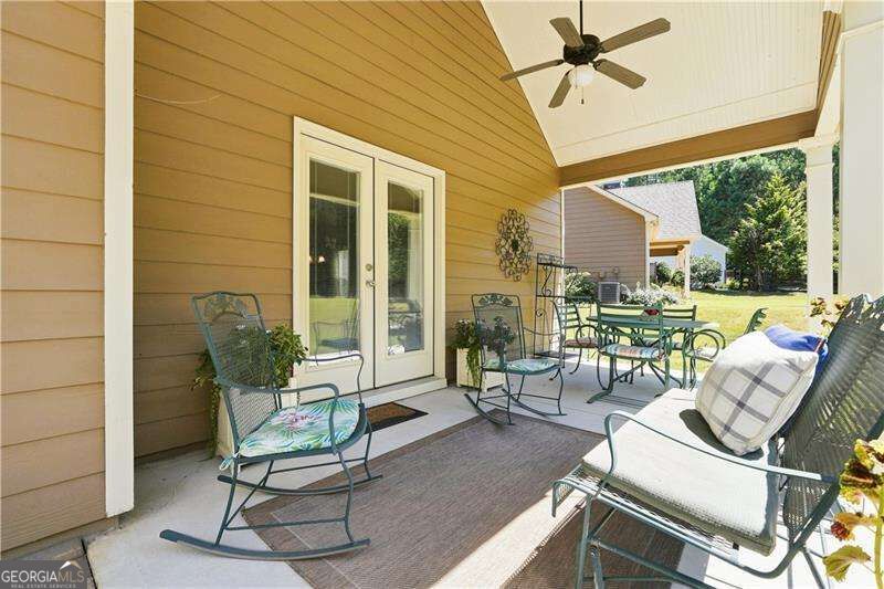 216 Hawthorne Ridge Circle Property Photo 31