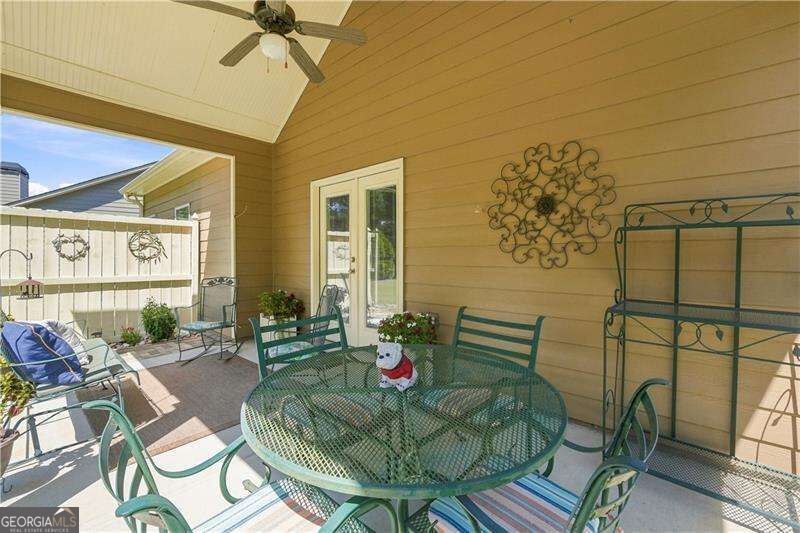 216 Hawthorne Ridge Circle Property Photo 32