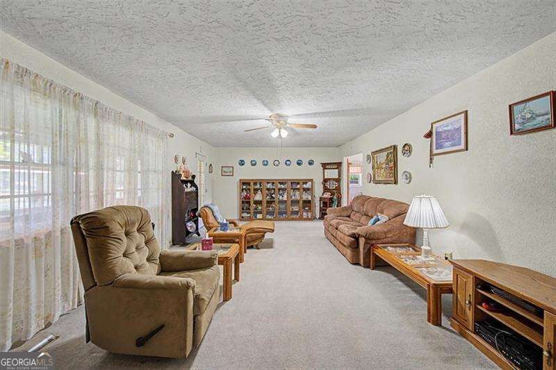 326 Old Cassville White Road Property Photo 10