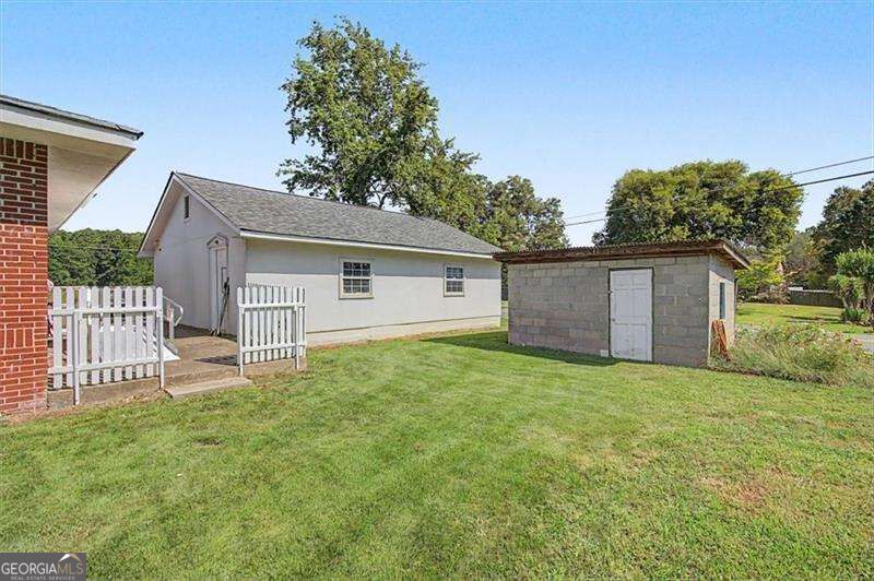 326 Old Cassville White Road Property Photo 17