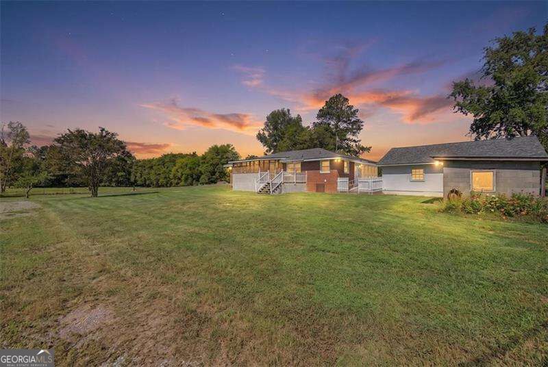 326 Old Cassville White Road Property Photo 18