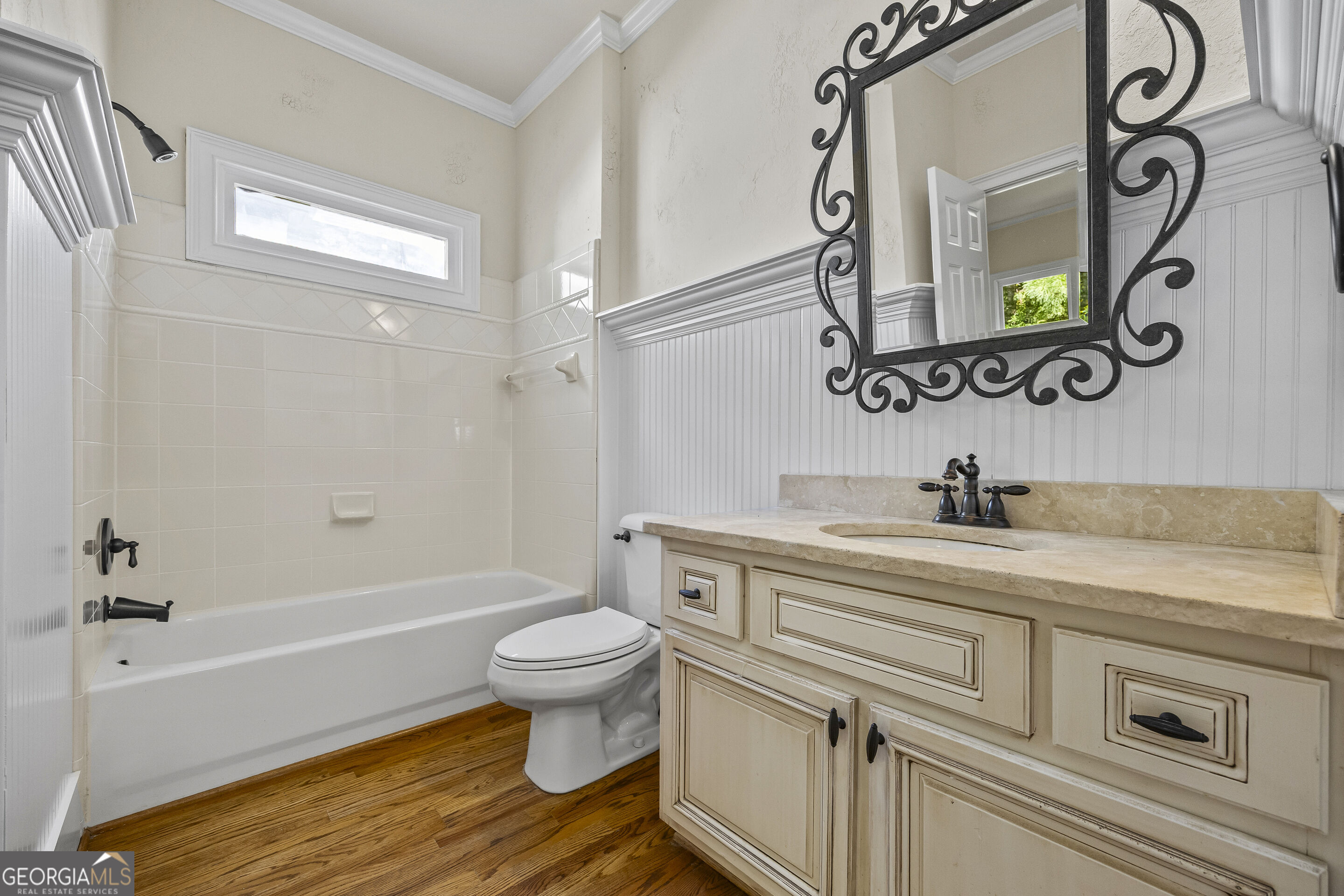 5545 Stoneleigh Drive Property Photo 11