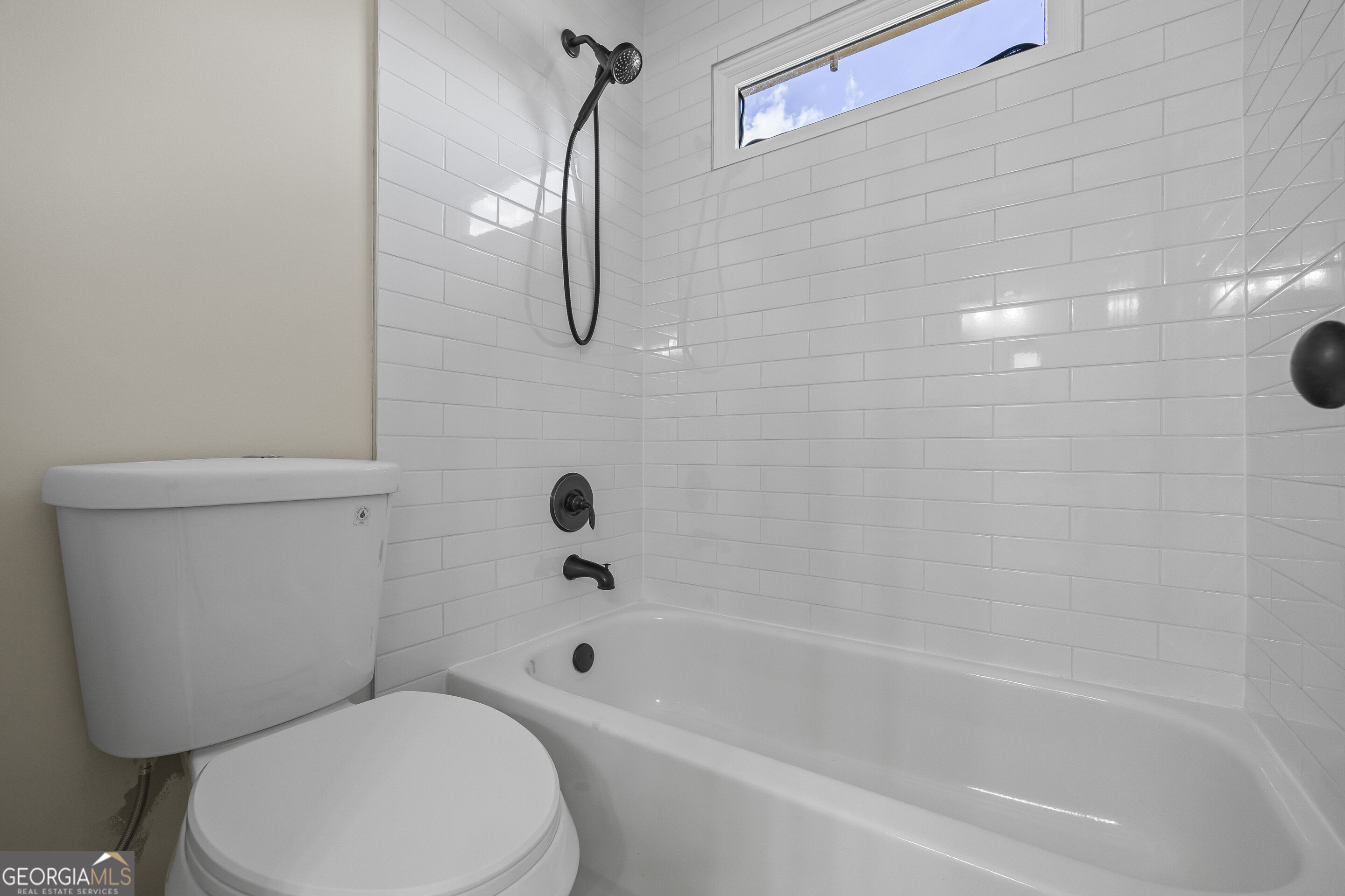 5545 Stoneleigh Drive Property Photo 46