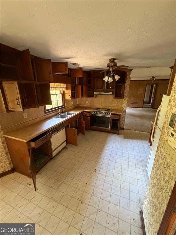 149 Hill Lane Property Photo 6