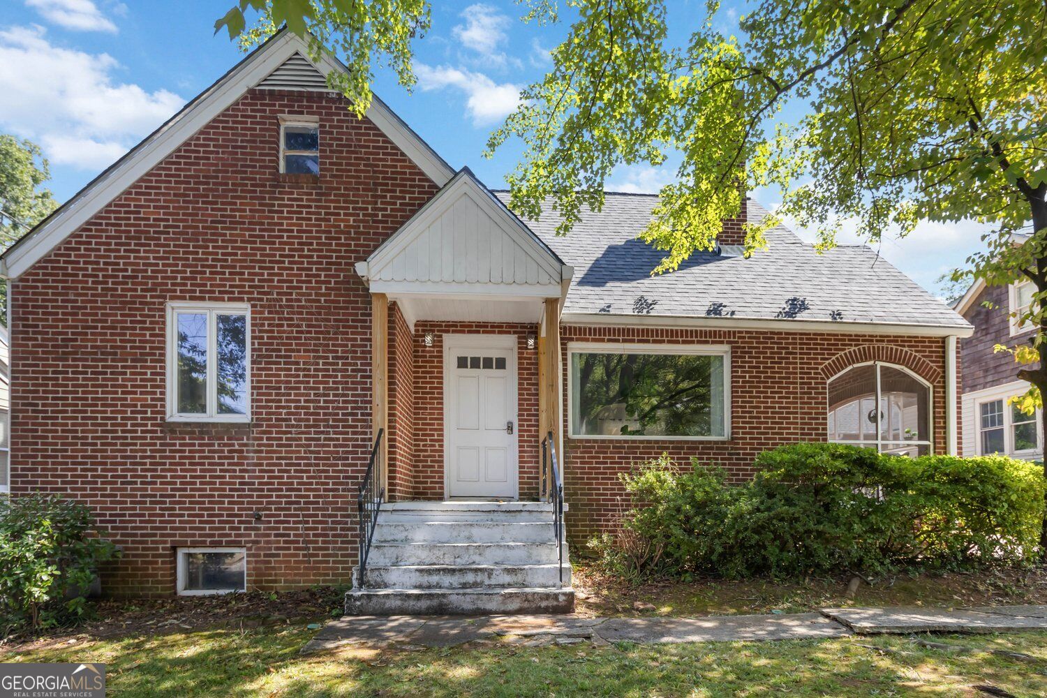 1185 Francis Street Nw Property Photo 1