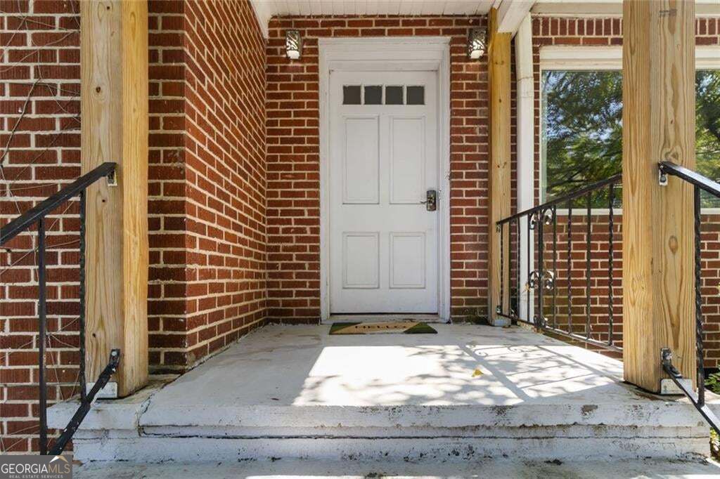 1185 Francis Street Nw Property Photo 5