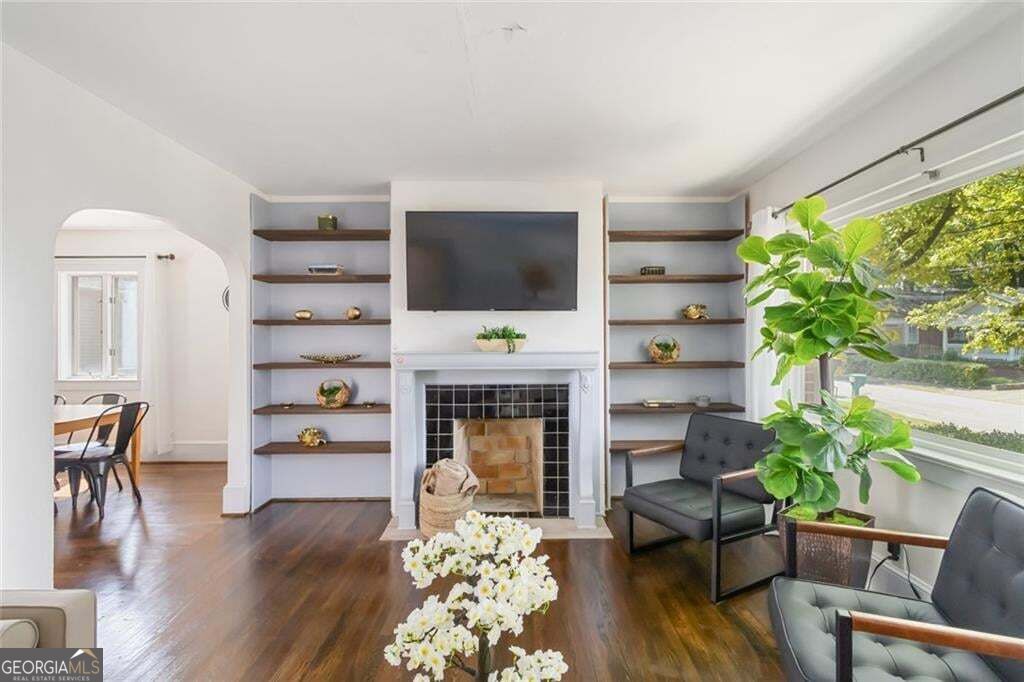 1185 Francis Street Nw Property Photo 9