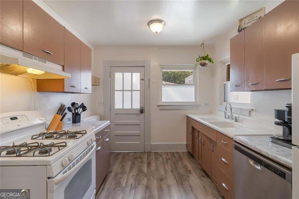 1185 Francis Street Nw Property Photo 11