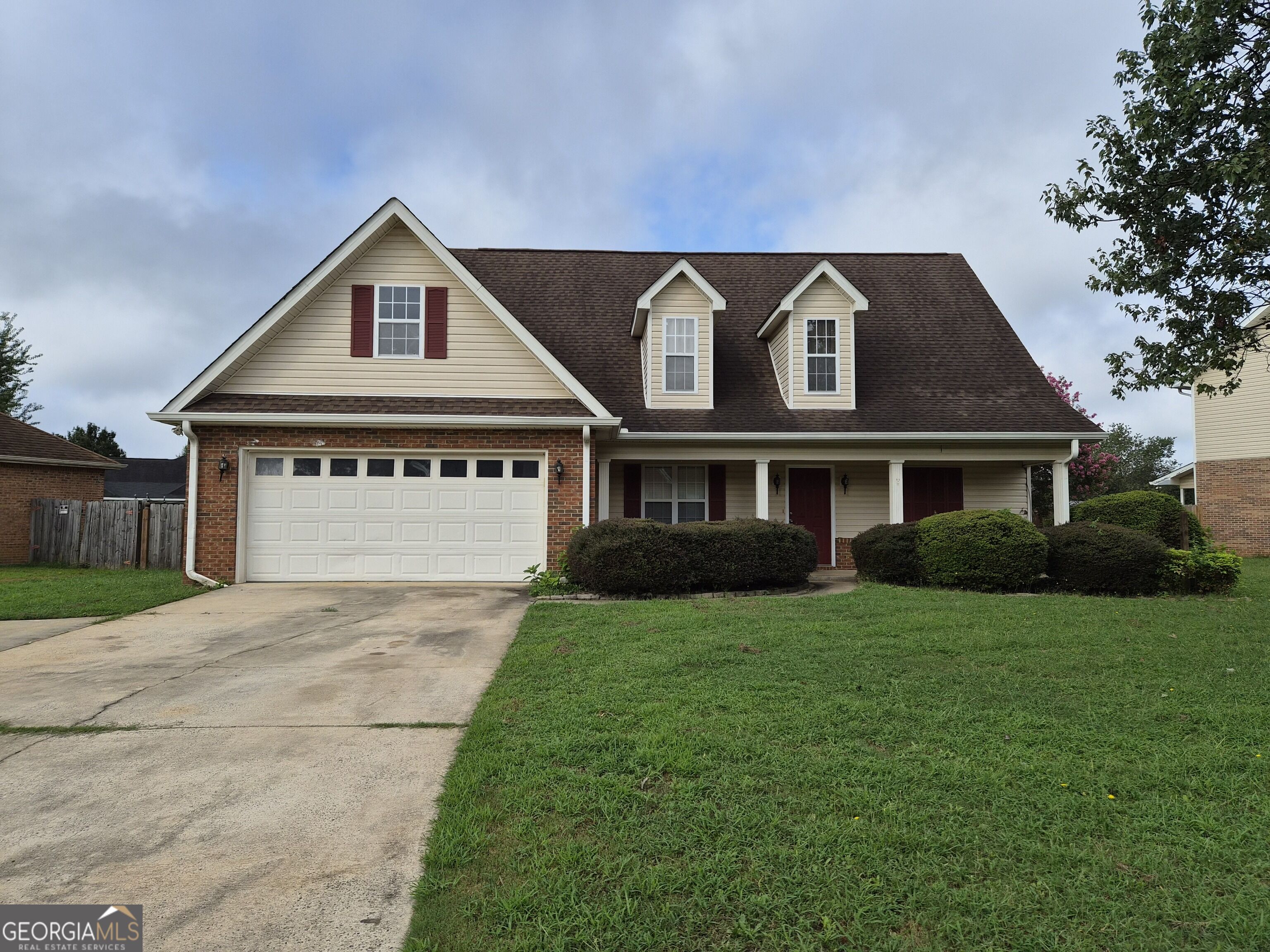 200 Myles Lane Property Photo 1