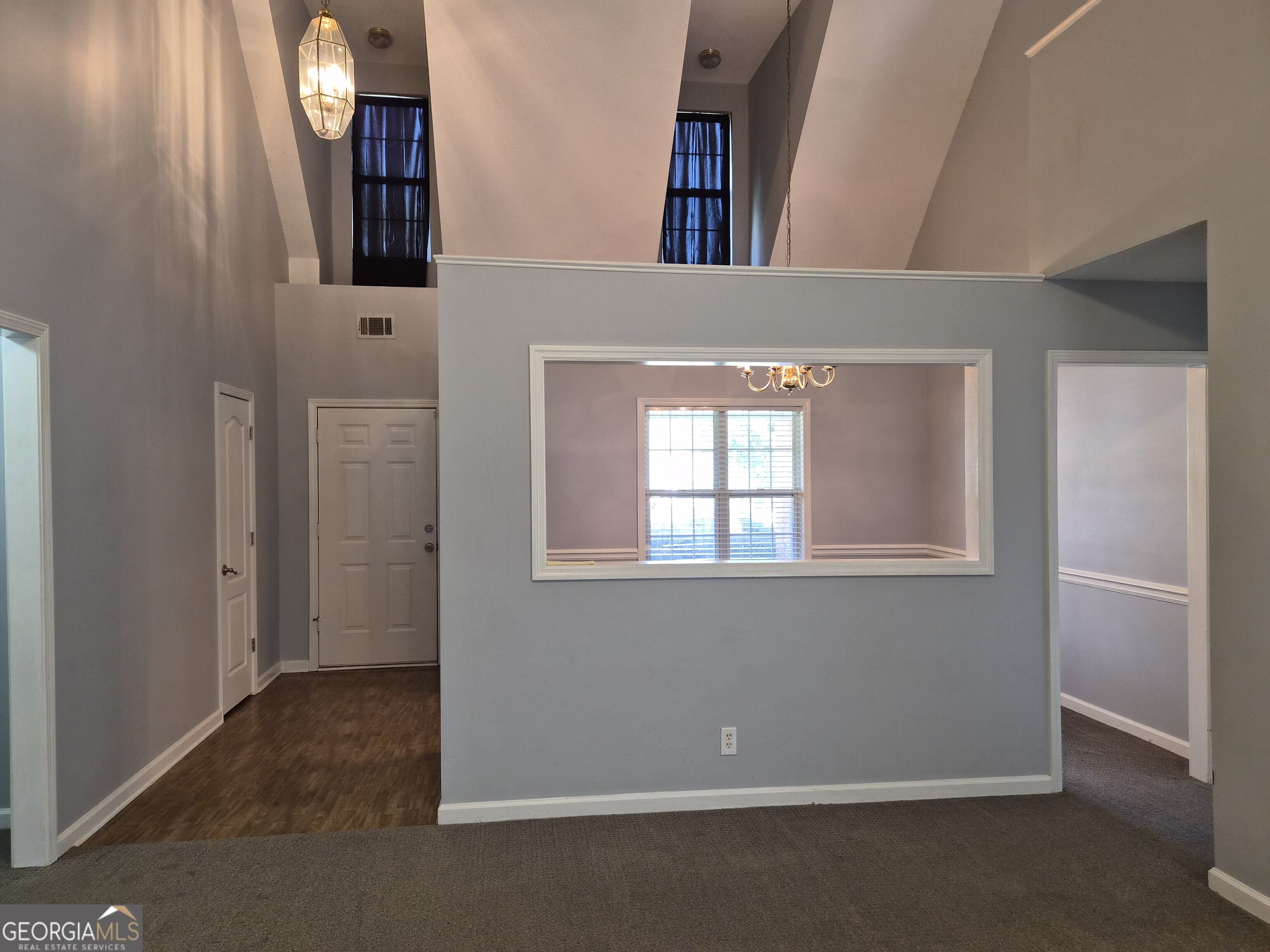 200 Myles Lane Property Photo 4