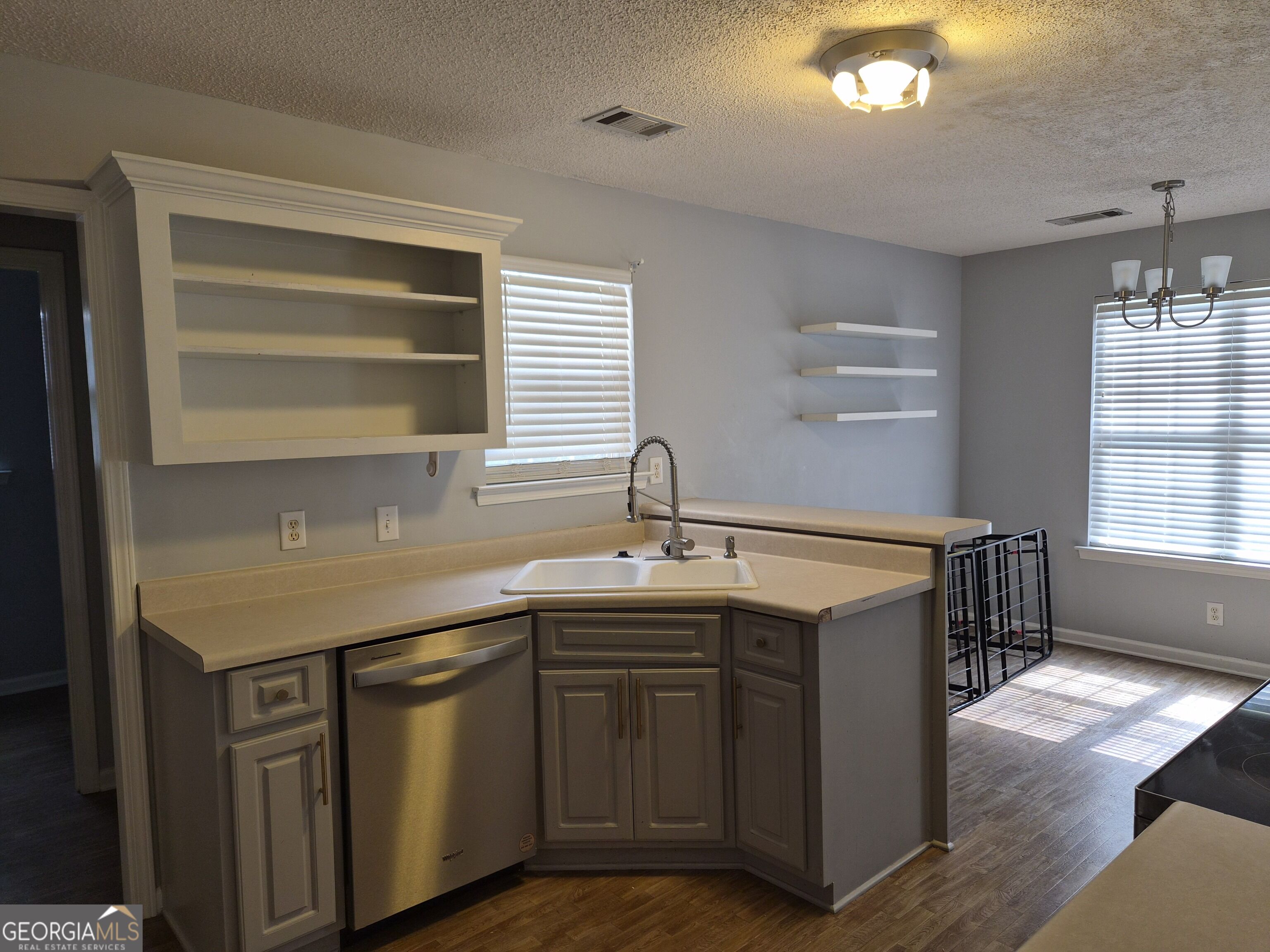 200 Myles Lane Property Photo 7