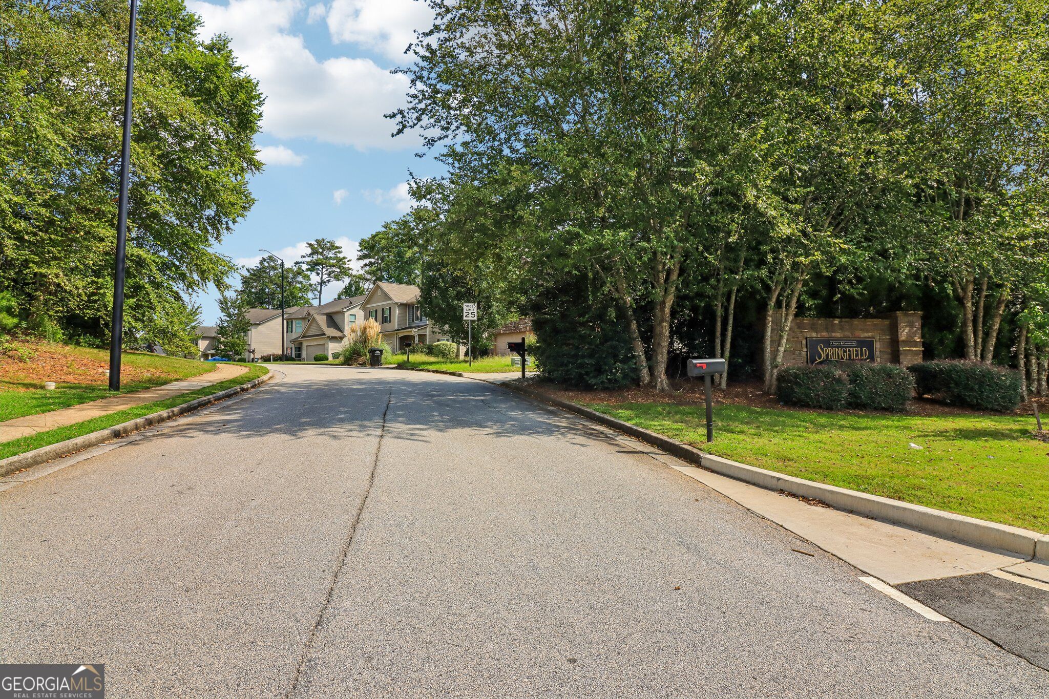 117 Brookvalley Crossing Property Photo 3