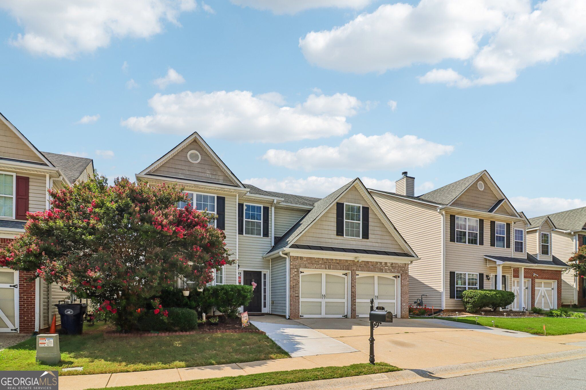 117 Brookvalley Crossing Property Photo 4
