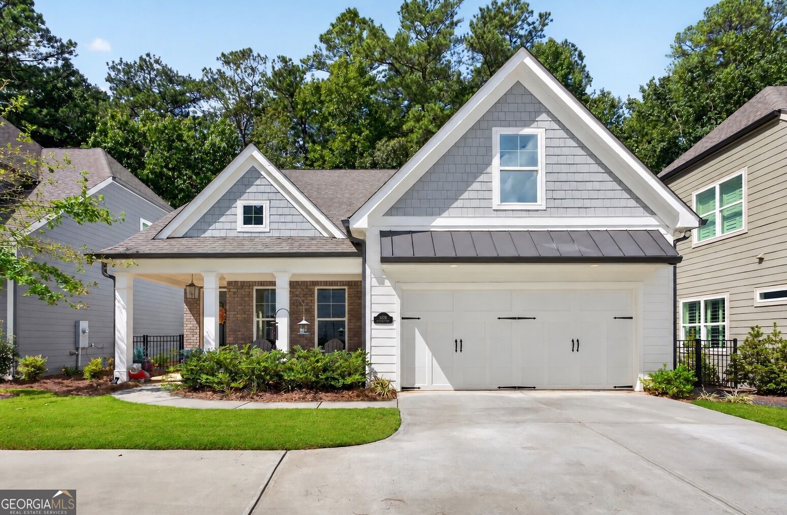 1058 Amarose Lane Ne Property Photo 1
