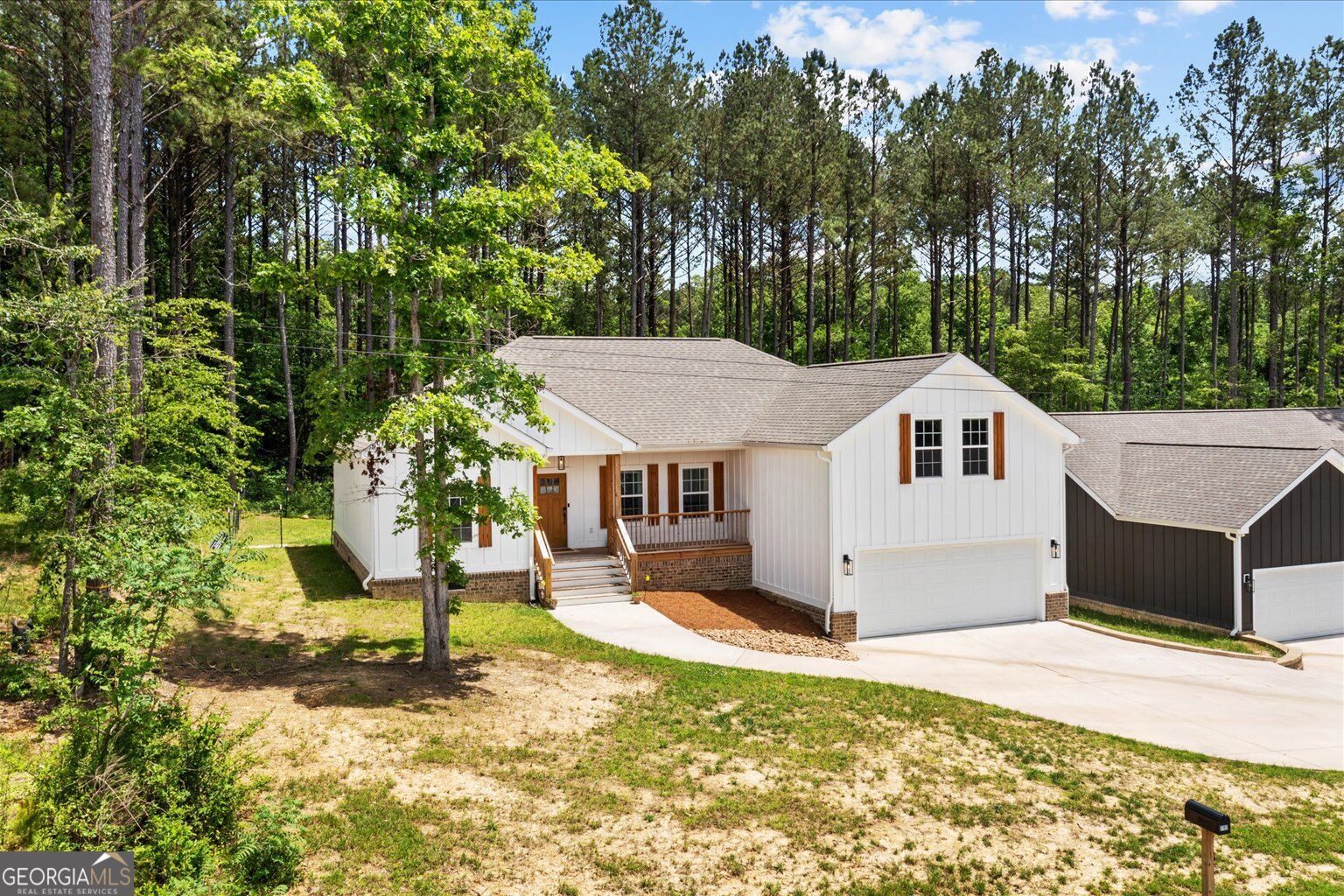 3182 Crow Road Property Photo 2