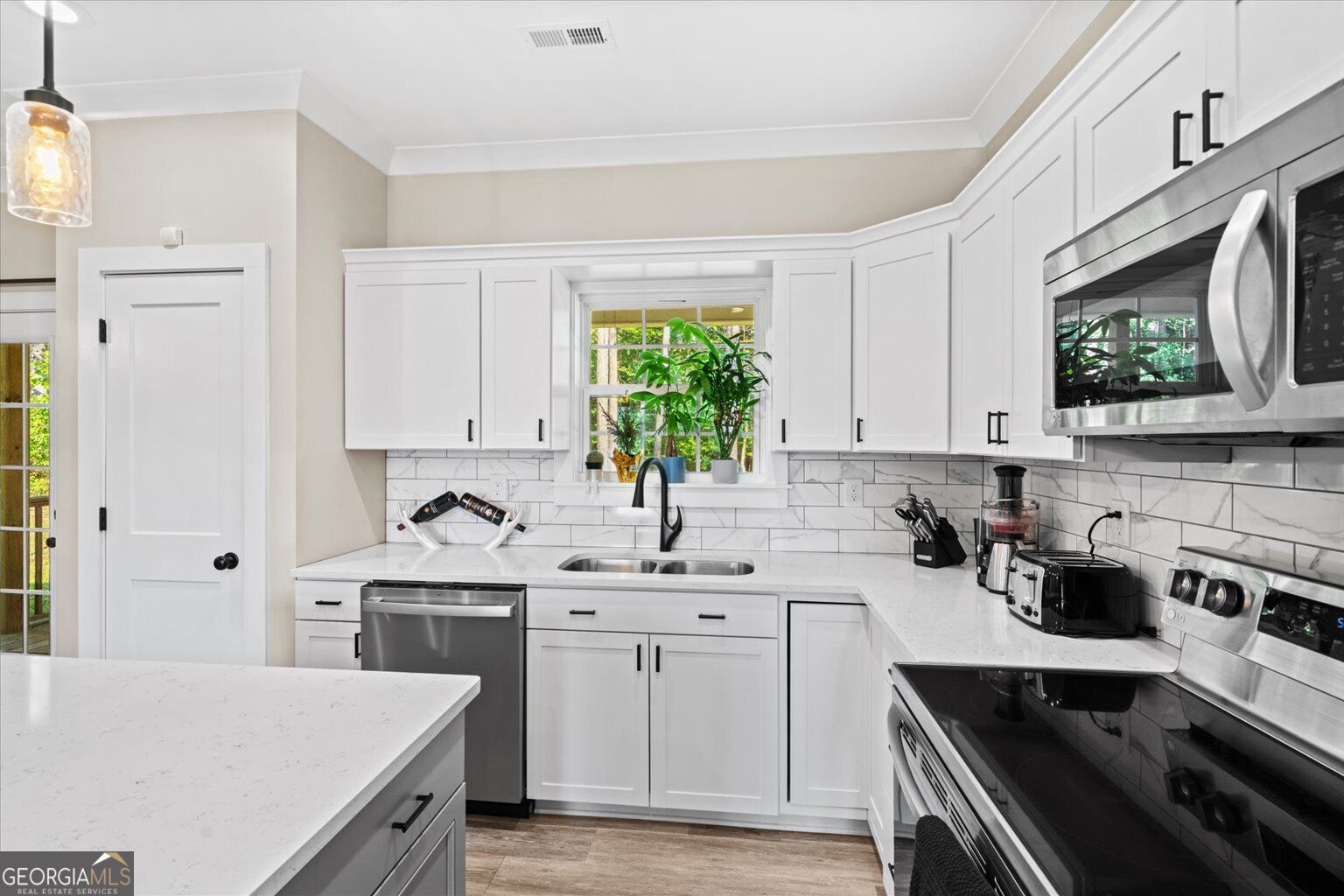 3182 Crow Road Property Photo 16