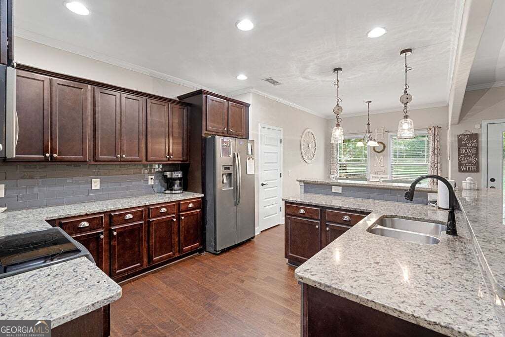 129 Coldwater Creek Drive Property Photo 15
