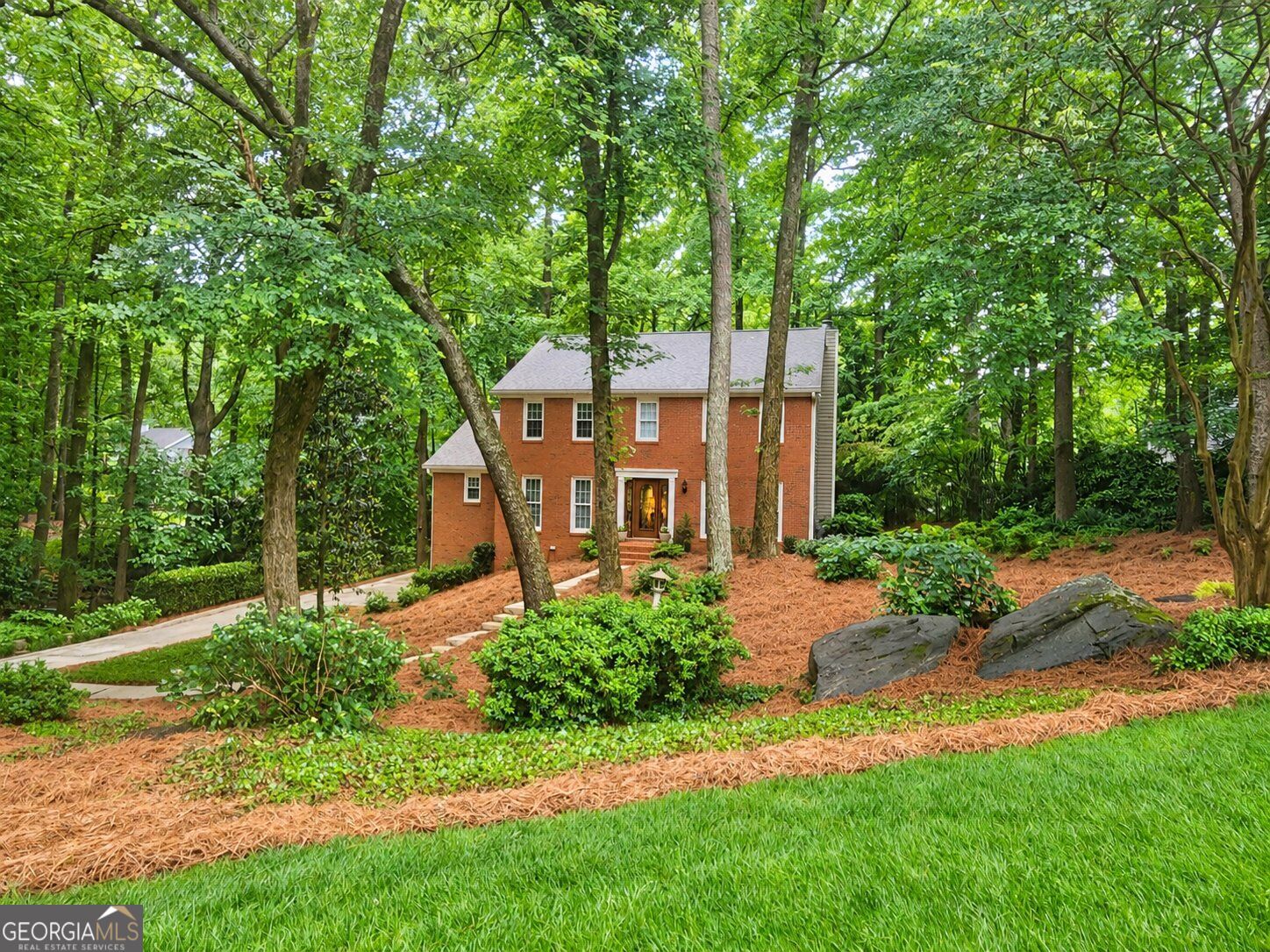1420 Lafayette Lane Ne Property Photo 1