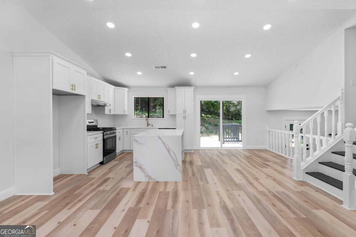 847 Halfmoon Hollow Property Photo 4