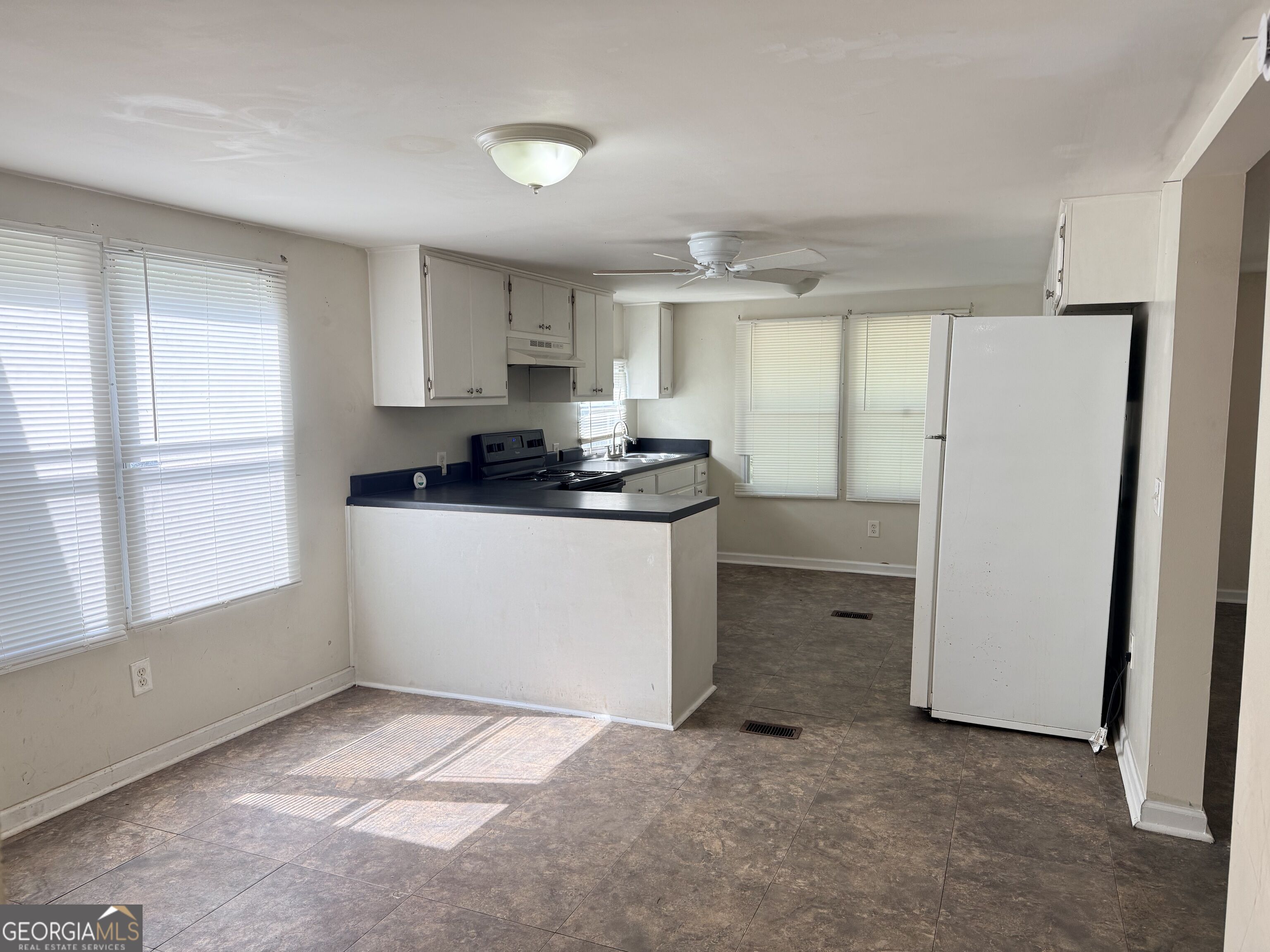 587 Kendricks Road Property Photo 7