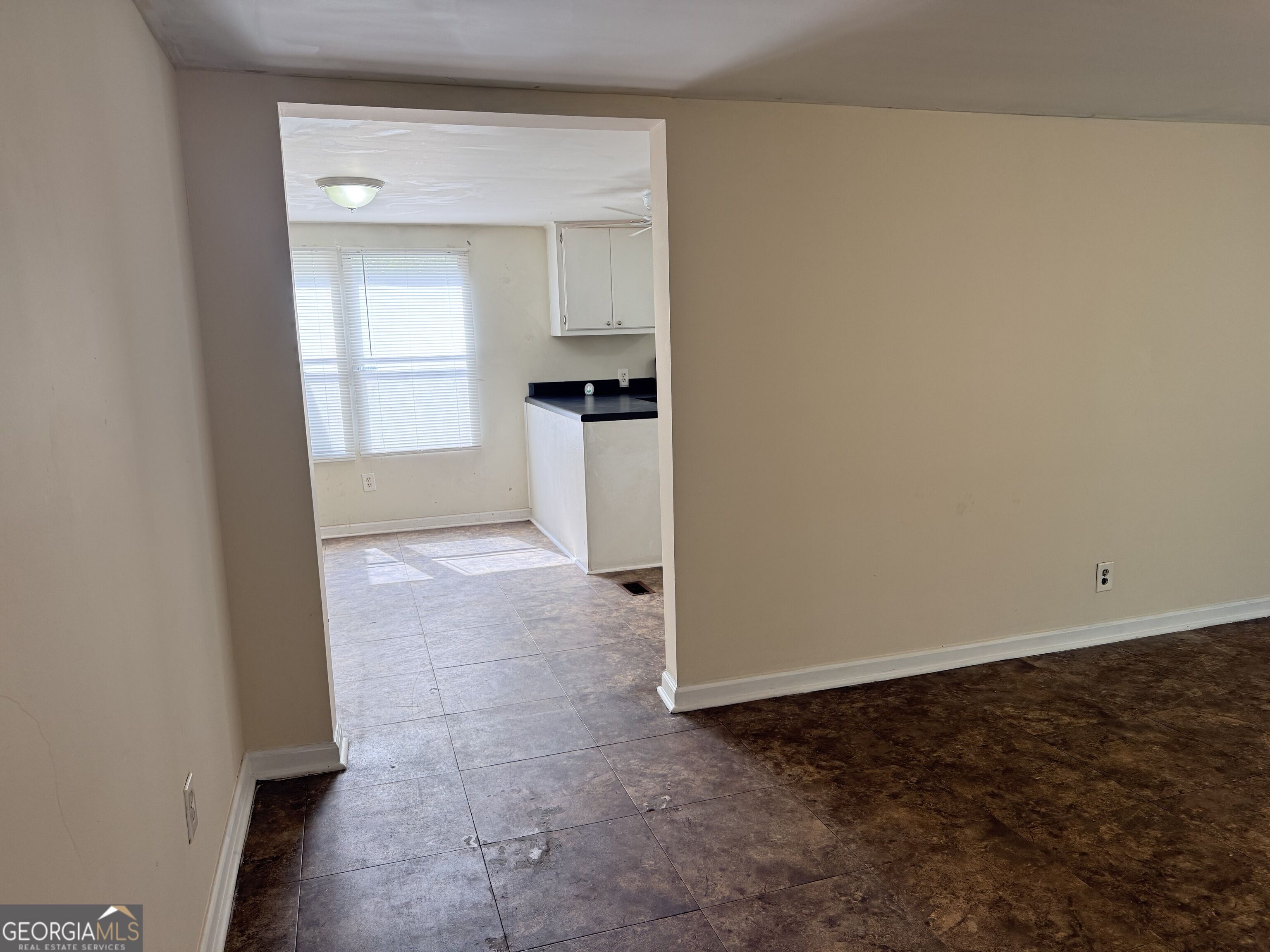 587 Kendricks Road Property Photo 9