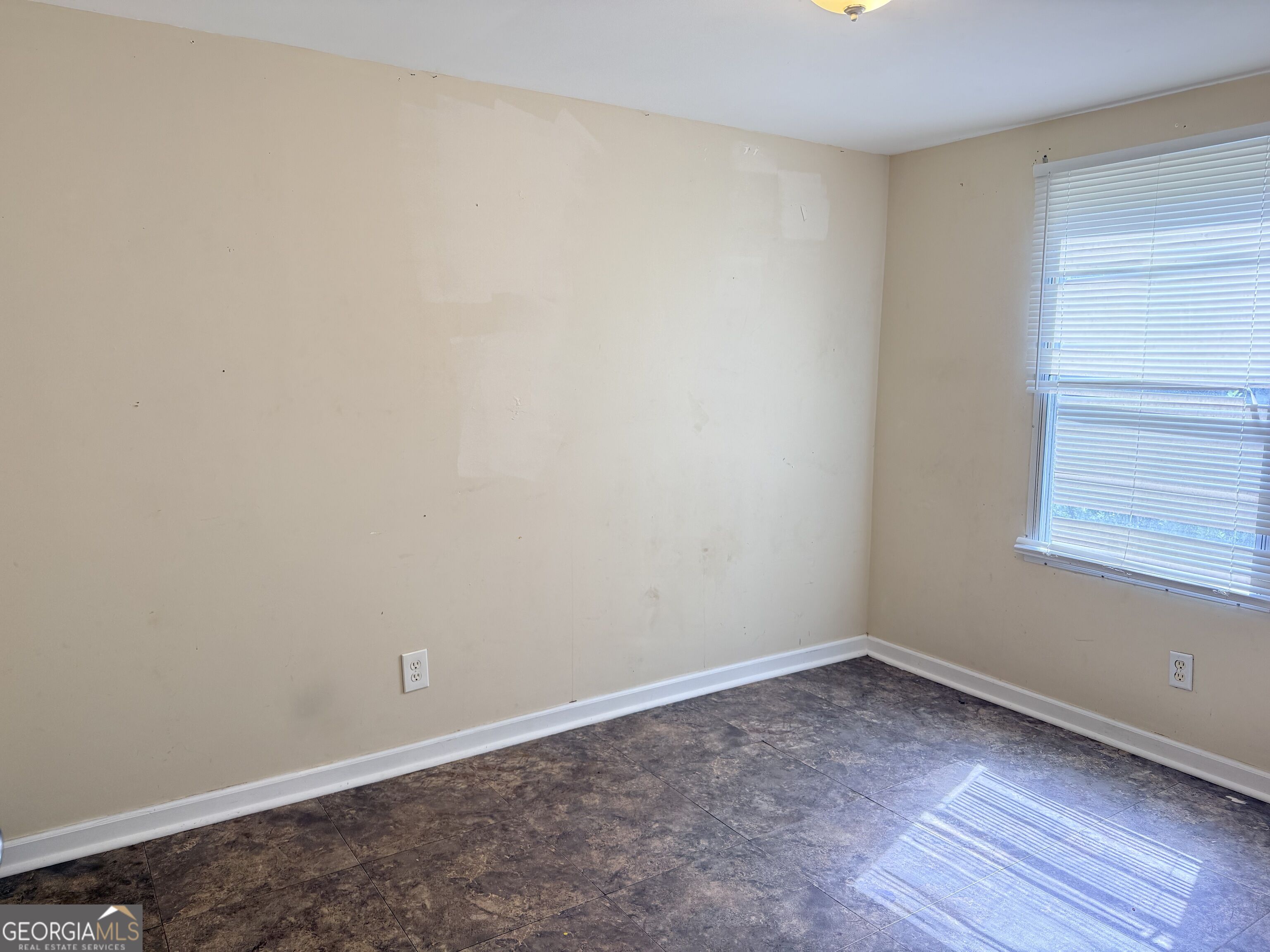 587 Kendricks Road Property Photo 10