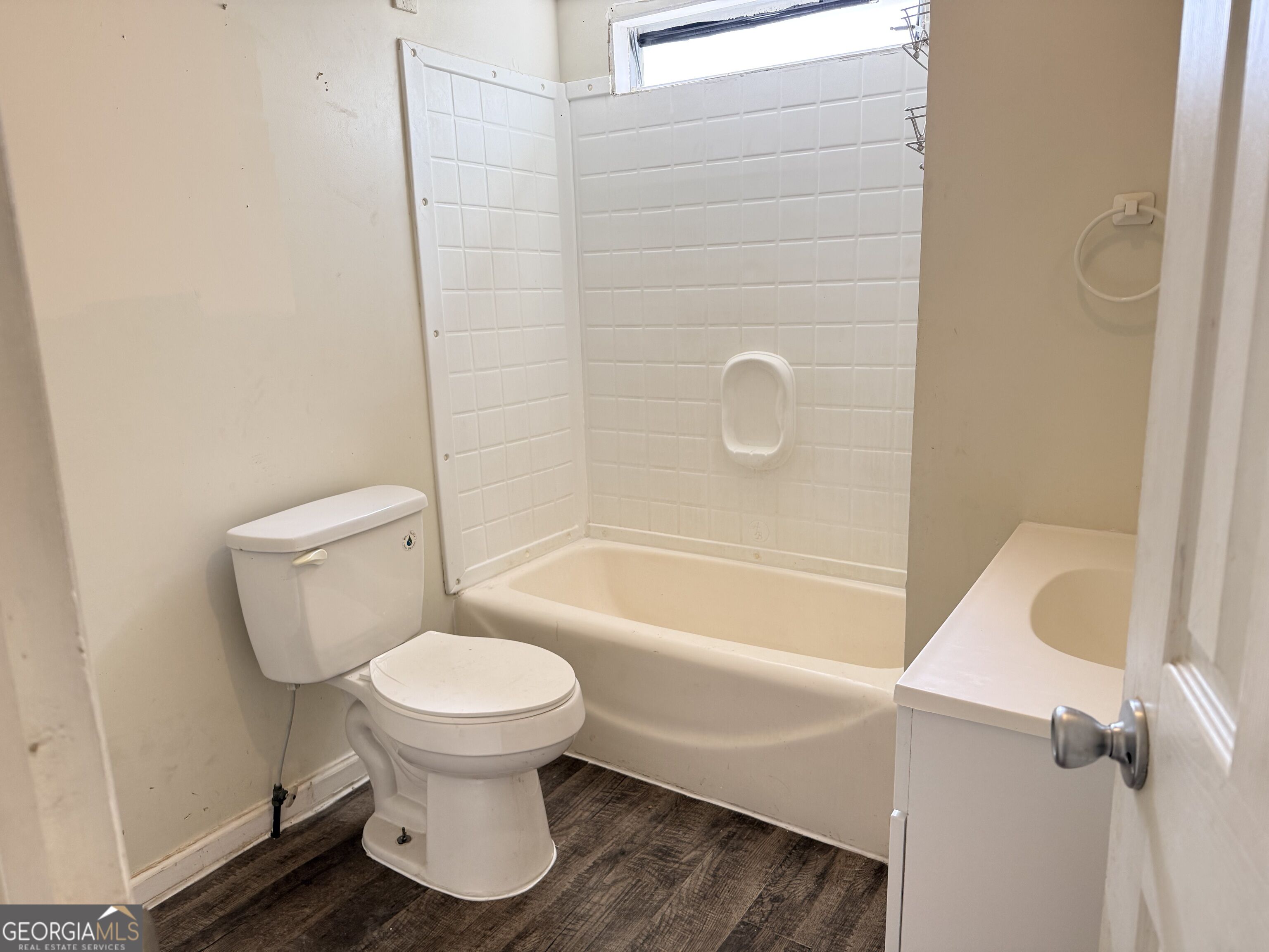 587 Kendricks Road Property Photo 15