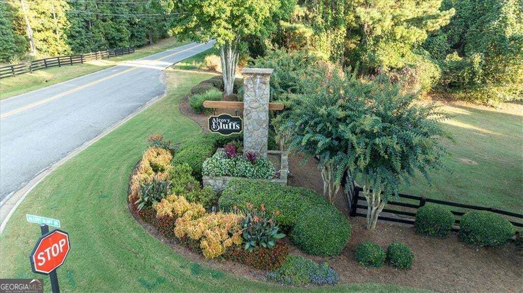 1805 Stephens Court Property Photo 3