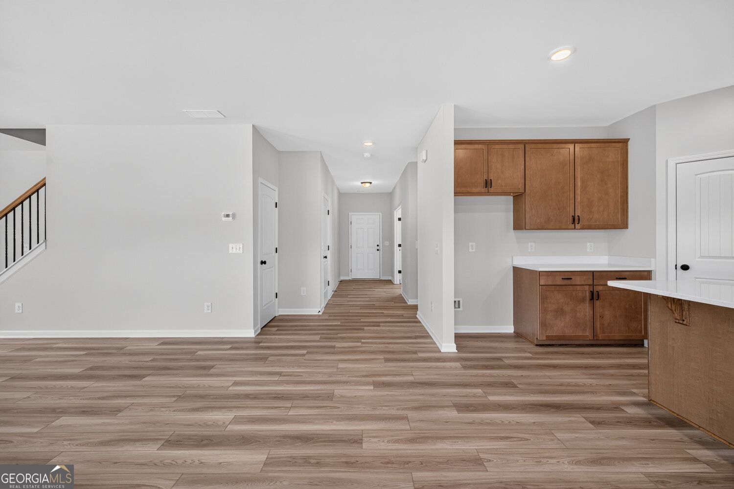 115 Shire Loop Property Photo 7