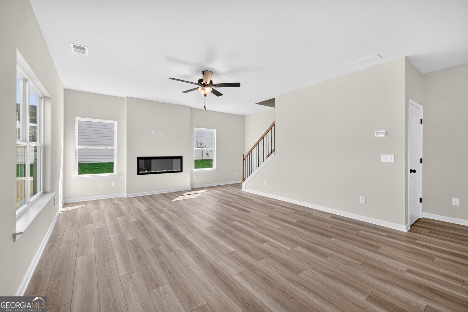 115 Shire Loop Property Photo 10