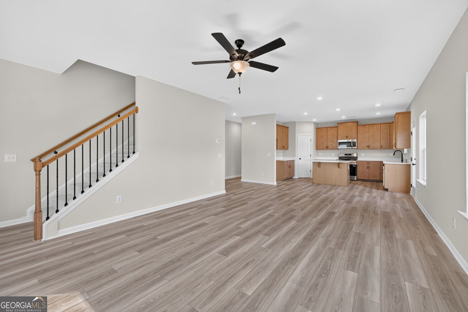 115 Shire Loop Property Photo 11